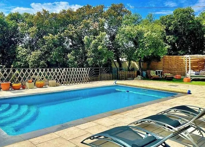 Independent Garden Pool &